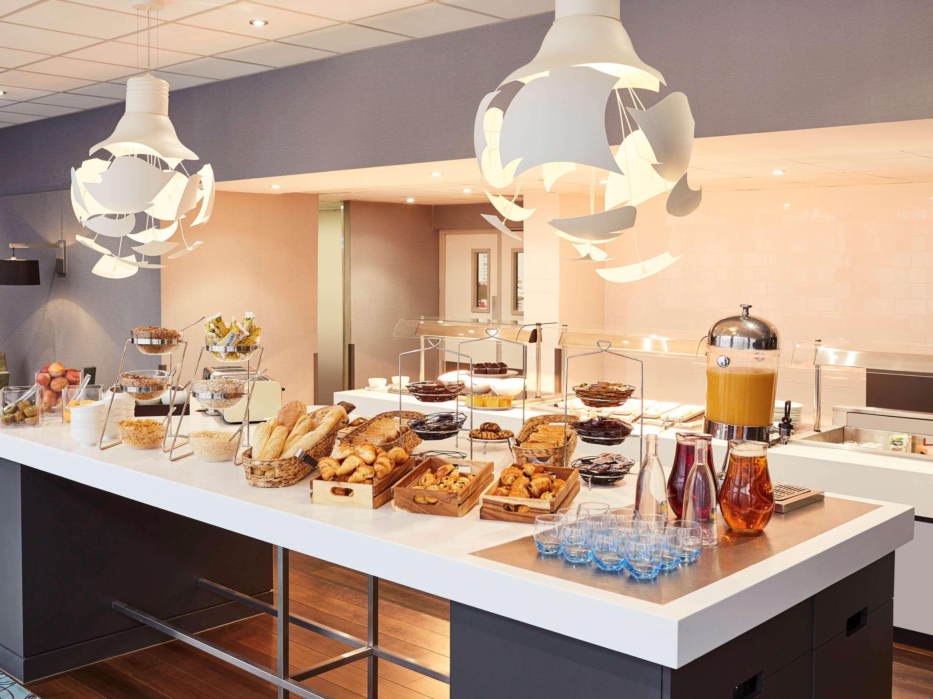 Novotel Coventry Bagian luar foto